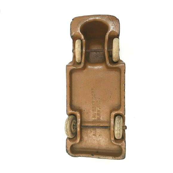 Vintage Auburn Rubber 1937 International Cabover Truck Brown - Picture 7 of 8